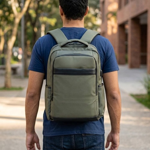 Mochila Couro Sintético Gary 26L