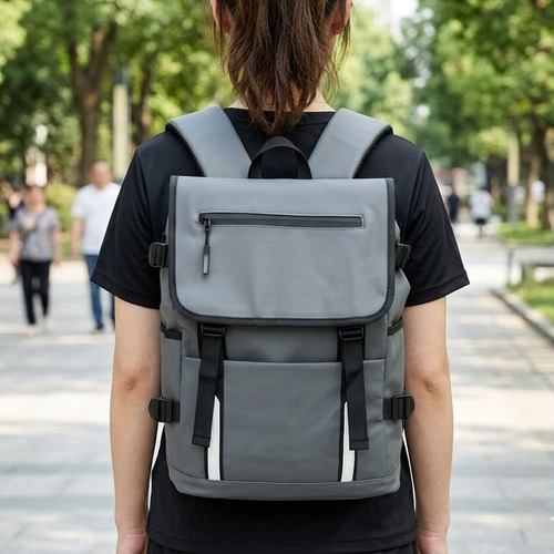 Mochila Foldable Feather Couro Sintético 18L