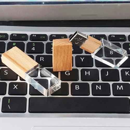 Pen Drive Free Spirit Tampa de Bambu